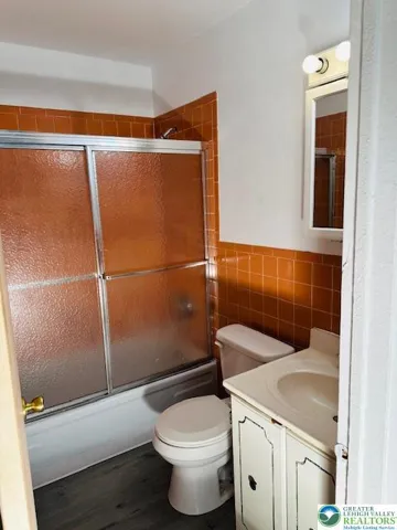 Second Floor Bathroom