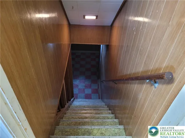 Lower level access from Kitchen