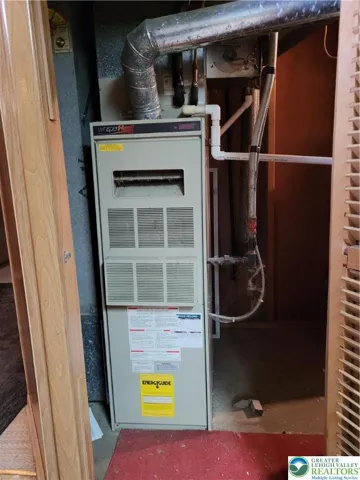 Gas furnace