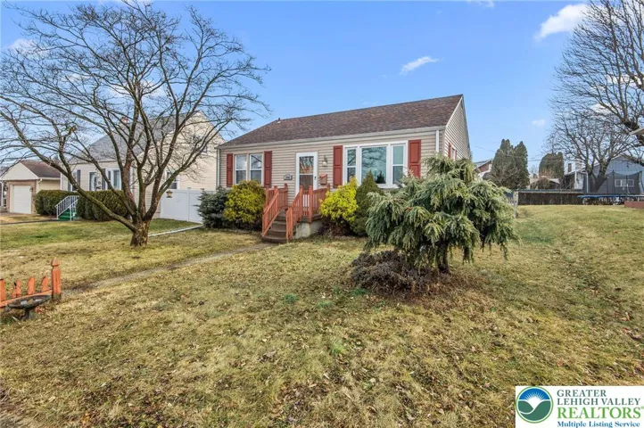 Welcome to 1905 S 3rd St!