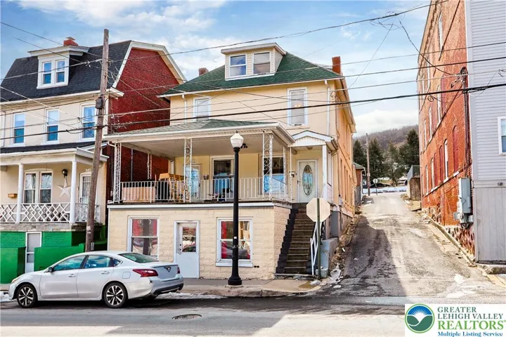1312 E 4th, corner of 4th & Ripley