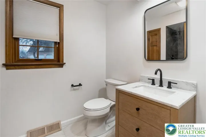1st floor full bathroom
