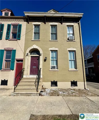 Beautiful Historic 2 unit.