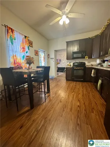 2nd floor apartment Kitchen. Similar to first floor