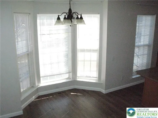 Breakfast nook