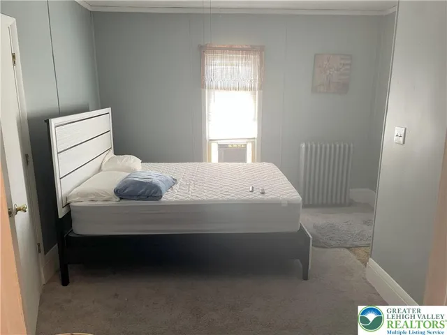 Bed room