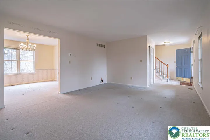 Spacious living room