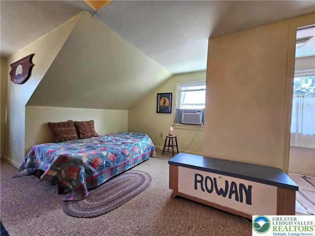 2nd floor bedroom