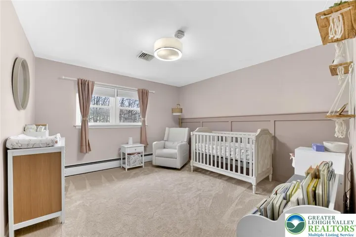 ADORABLE 3RD BEDROOM