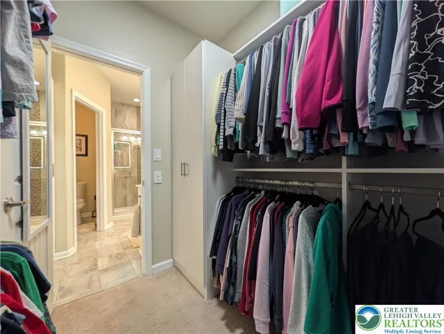 Walk-in closet