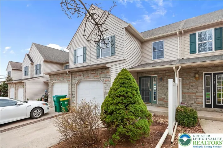 Welcome to 8014 Heritage Drive