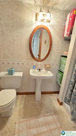 Lower Level Full Bath