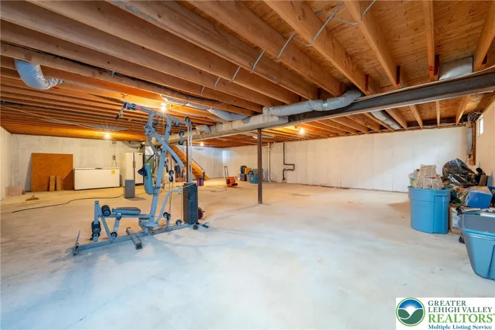 LARGE expandable basement.