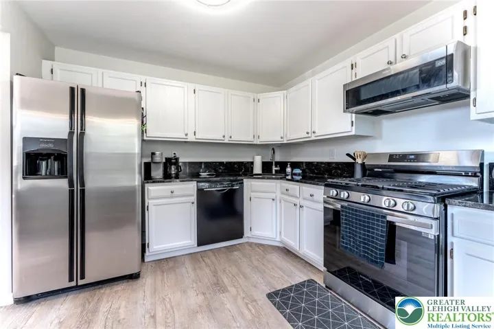 Modern and clean kitchen