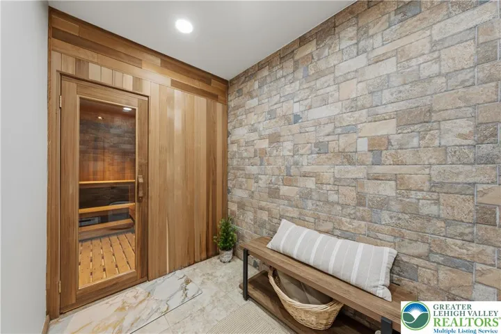  Sitting Room before Sauna