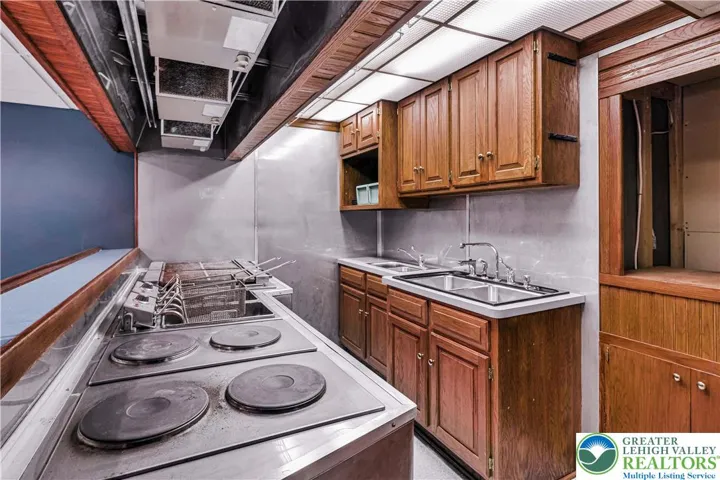 Commercial kitchen for your entertaining needs.
