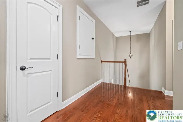 2nd level Hallway