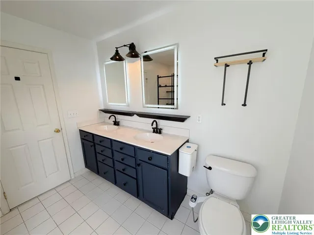 Primary Suite Bathroom