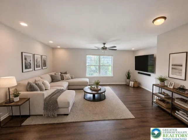 Digitally stage loft