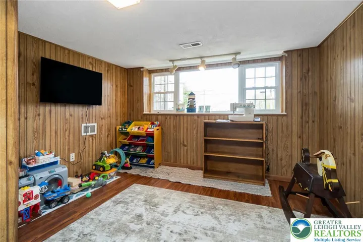 Family room/ Play room
