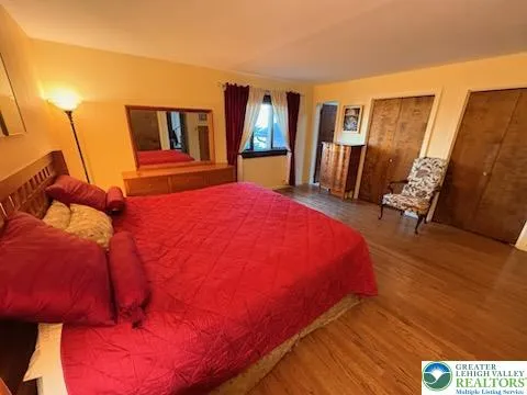 Primary bedroom on 1st floor