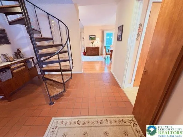 2nd floor spiral staircase