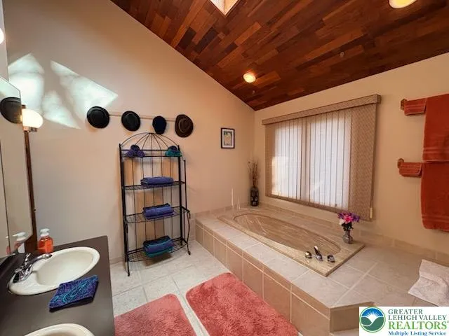 Primary bathroom on 1st floor