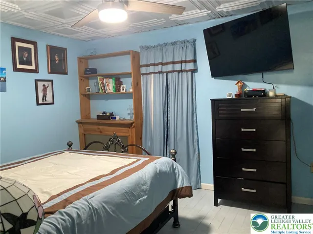 bed 1