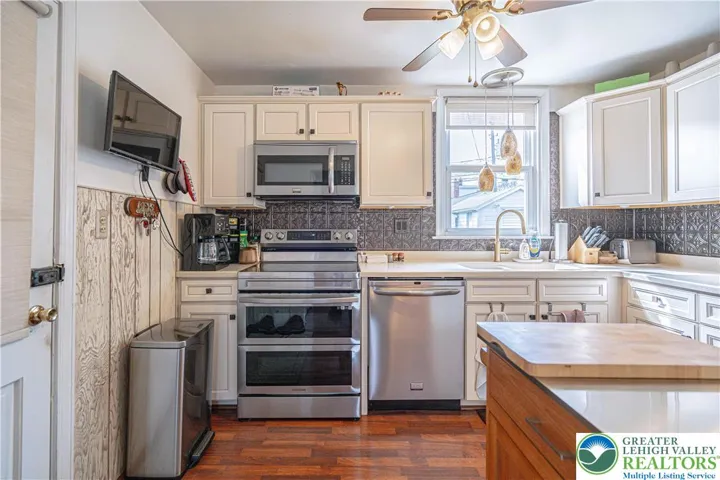 11 x 13 kitchen