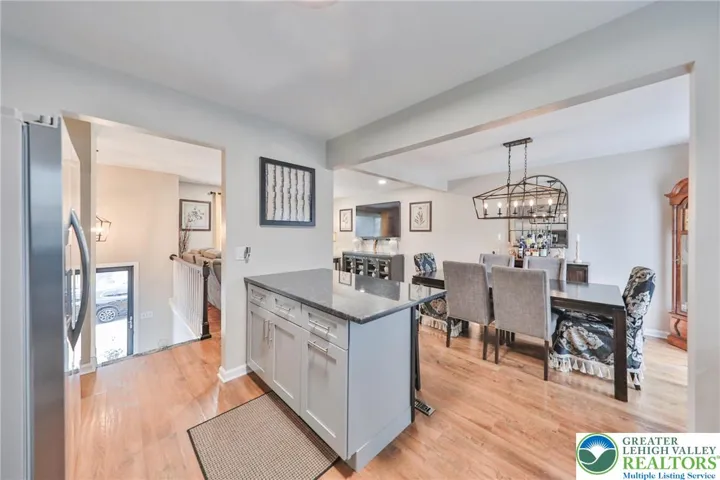 Brand New Kitchen with Peninsula Island - Dining Room to the Right