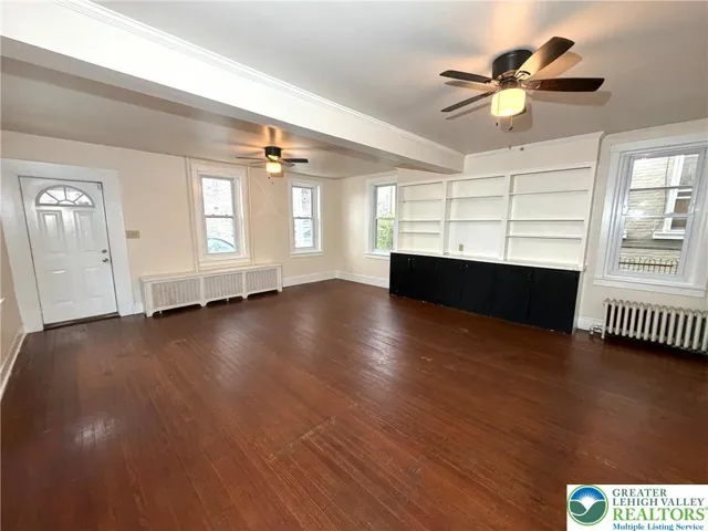 Living Room/Dining Room


