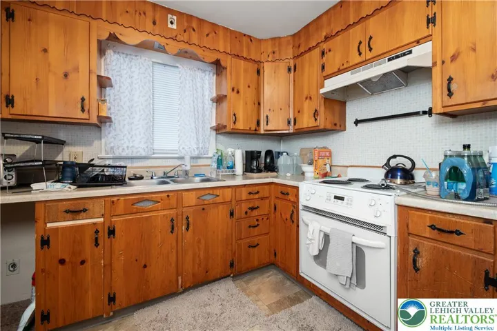 Second Floor Unit 3 - Spacious Kitchen