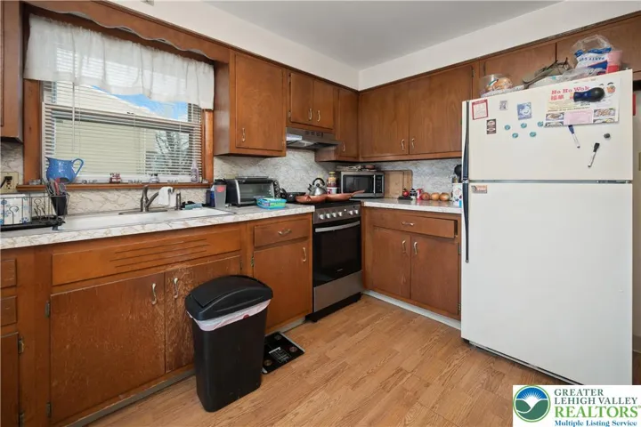 First Floor Unit 2 - Spacious, Light-filled Kitchen