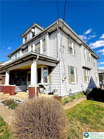 Welcome to 935 Easton Road!