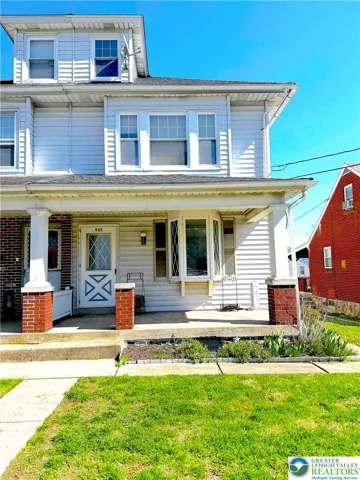 Welcome to 935 Easton Road!