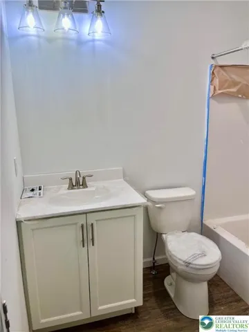 2nd floor full bath. nearing completion.
