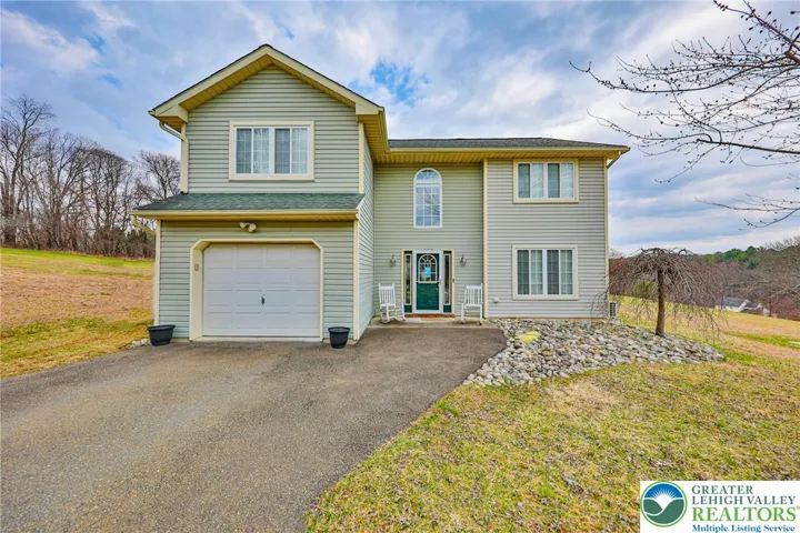 2260 Reo Drive