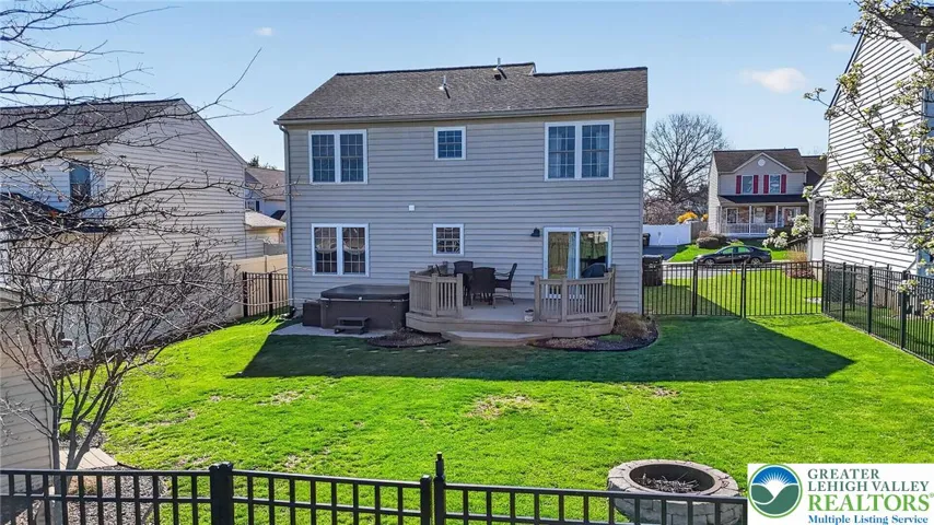 Charming backyard retreat awaits you!