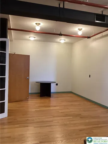 Off vestibule, with another entrance to building foyer.