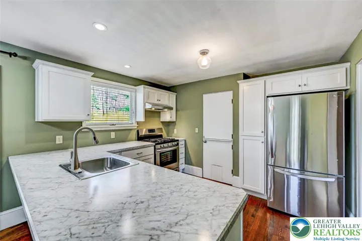 Tastefully Updated Kitchen