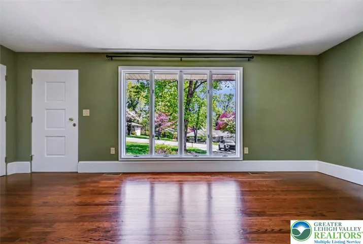 Floor To Ceiling Windows