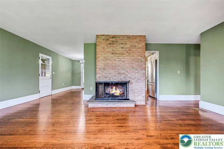 Living Room w/ Fireplace