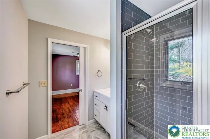 Tiled Shower w/ Custom Niches