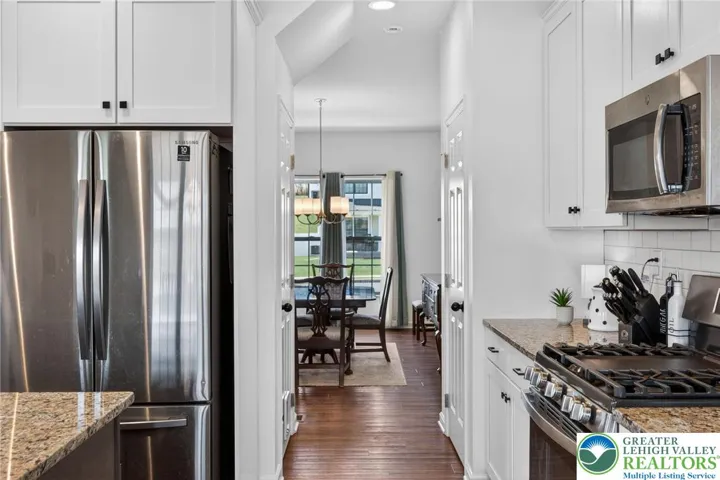Easy access to diningroom/ additional kitchen pantry
