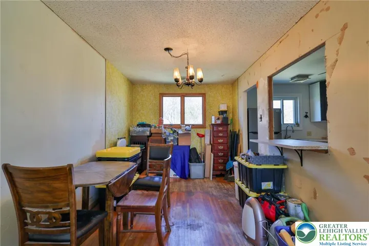 Breakfast bar opens to diningroom