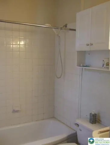 Unit 2 - Bathroom