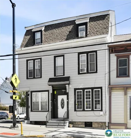 College Hill 7 unit plus more income potential.