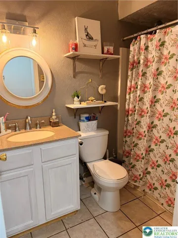 Second floor hallway bathroom