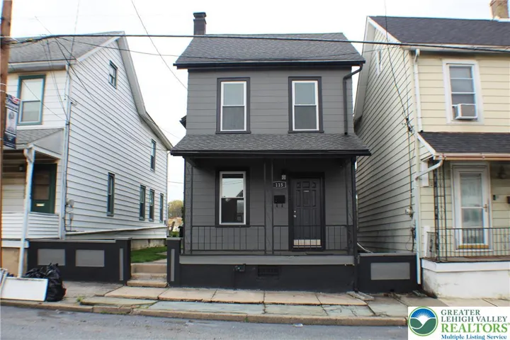 Welcome to 115 Howertown Rd Catasauqua PA 18032