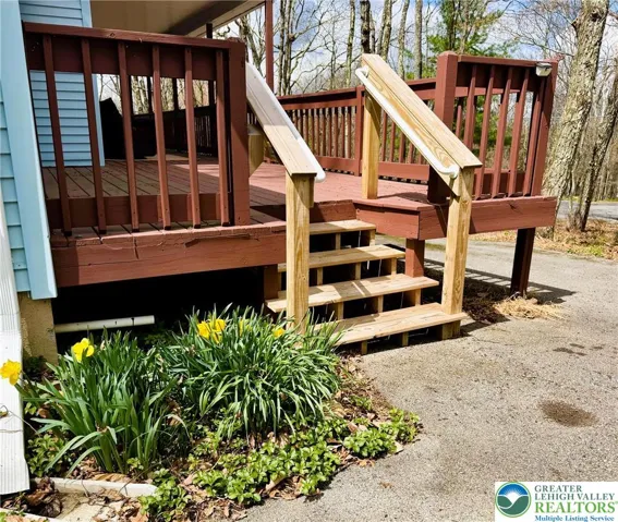 Low maintenance naturalized landscaping